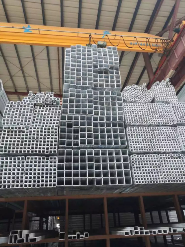 果洛镀锌无缝方矩管